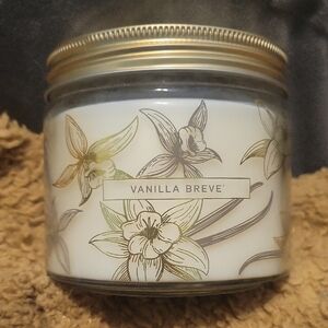 Vanilla Breve Luxury Candle